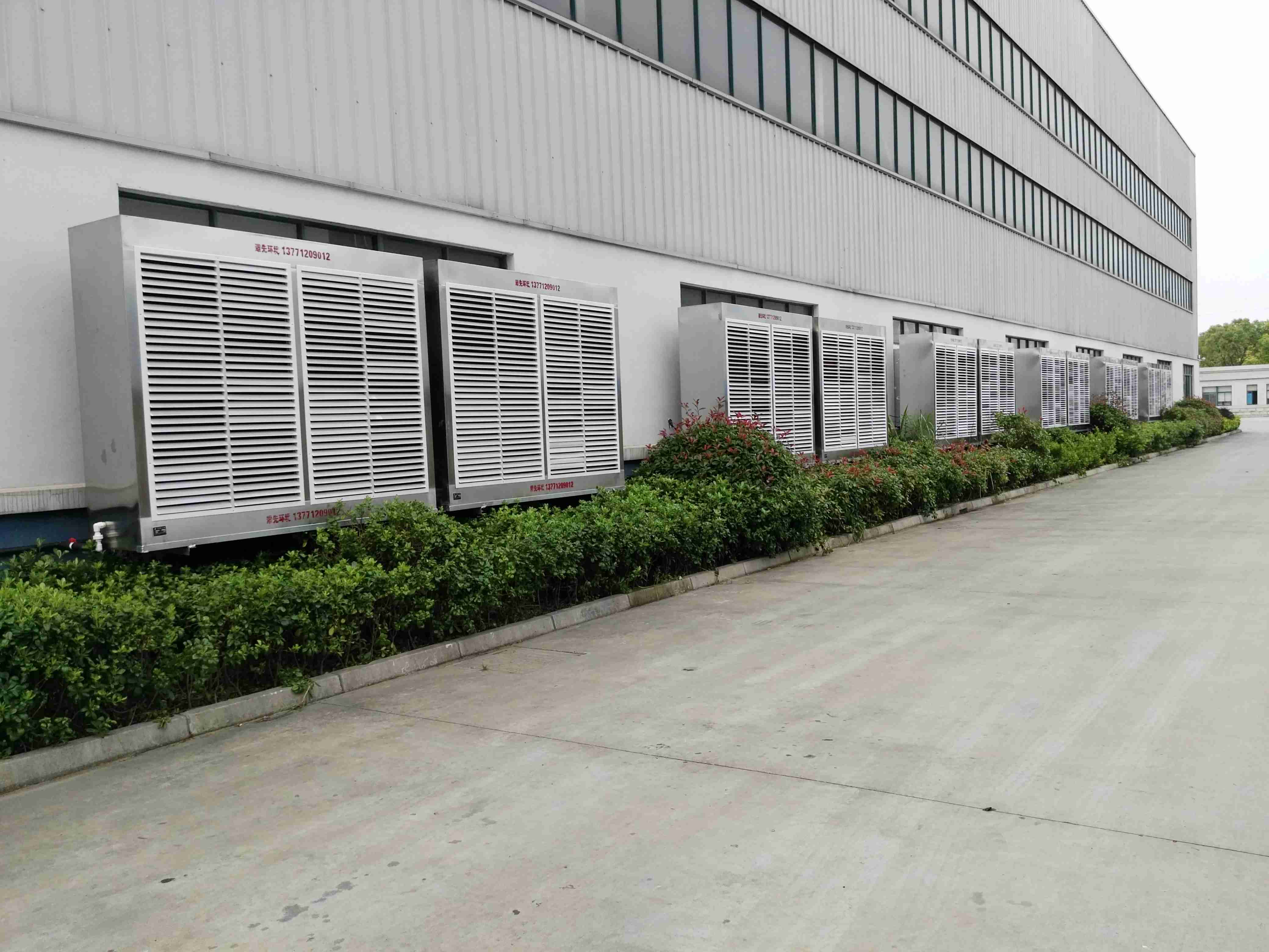 科技降温助力高效生产：耀先环境大型冷风机破解车间高温难题